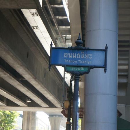 Travel Lodge Surawong (Adults Only) Bangkok Dış mekan fotoğraf