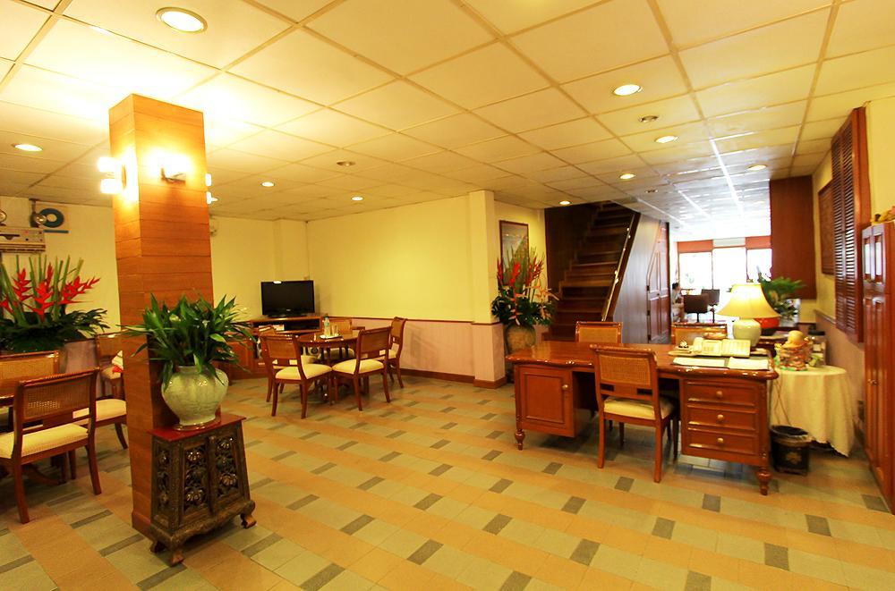 Travel Lodge Surawong (Adults Only) Bangkok Dış mekan fotoğraf