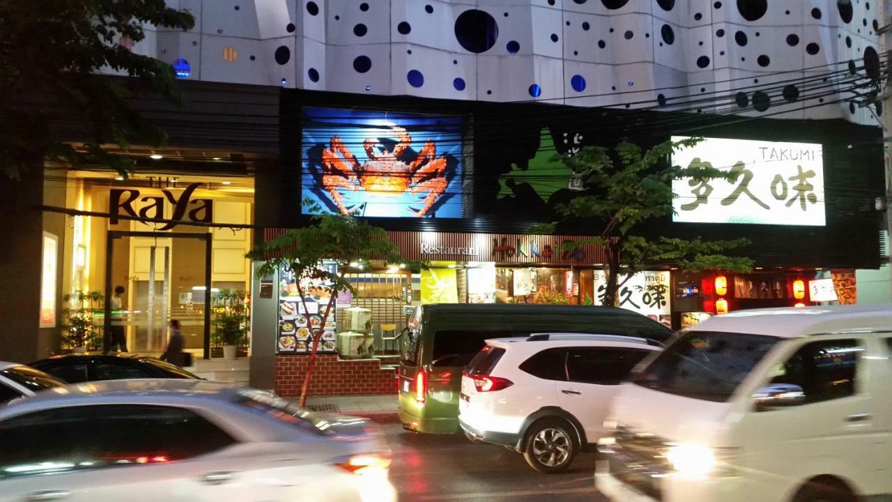 Travel Lodge Surawong (Adults Only) Bangkok Dış mekan fotoğraf
